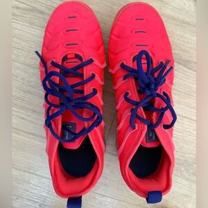 Nike Air VaporMax Plus – Coral Pink –